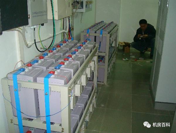 小型弱電機(jī)房一體化建設(shè)方案 從靜電機(jī)房裝修到設(shè)備購(gòu)銷實(shí)施指南